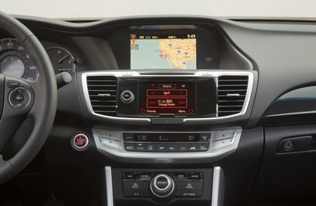 Hình ảnh xe Accord 2013 phiên bản hybrid sạc điện (PHEV):